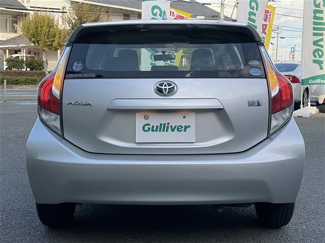 アクア L AC 前席PW アイドリングストップ車 VSC SRS デュアルエアバック キーレスエントリーシステム PS ABS ワンオーナー(7枚目)