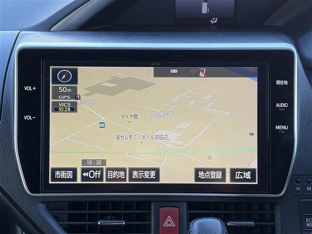 ヴォクシー ＺＳ　煌　地上デジタル　ＳＤナビゲーション　ＴＳＳ　両側パワードア　アイドリングストップ車　パワーウィンド　横滑防止　ブルートゥースオーディオ　Ａライト　ＤＶＤ可　スマートエントリー　Ｂカメラ　３列シート（13枚目）