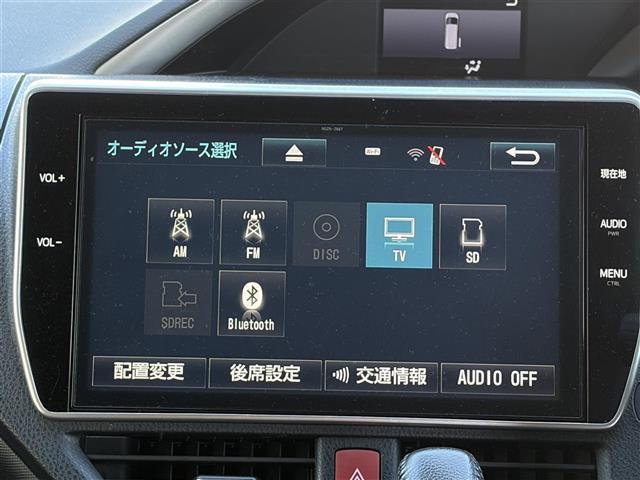 ヴォクシー ＺＳ　煌　地上デジタル　ＳＤナビゲーション　ＴＳＳ　両側パワードア　アイドリングストップ車　パワーウィンド　横滑防止　ブルートゥースオーディオ　Ａライト　ＤＶＤ可　スマートエントリー　Ｂカメラ　３列シート（16枚目）