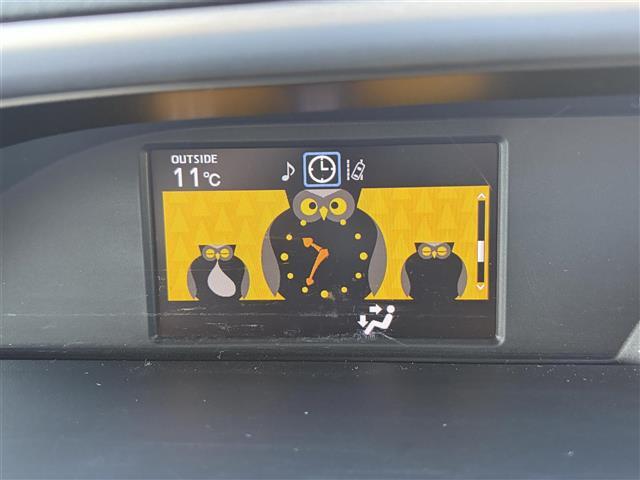 ヴォクシー ＺＳ　煌　地上デジタル　ＳＤナビゲーション　ＴＳＳ　両側パワードア　アイドリングストップ車　パワーウィンド　横滑防止　ブルートゥースオーディオ　Ａライト　ＤＶＤ可　スマートエントリー　Ｂカメラ　３列シート（34枚目）