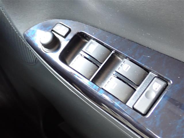 タント カスタムＲＳ　トップエディションＳＡＩＩＩ　純正ナビゲーション　フルセグＴＶ　ＣＤ　ＤＶＤ　ＡＭ　ＦＭ　Ｂｌｕｅｔｏｏｔｈ　バックカメラ　ドライブレコーダー　ＥＴＣ車載器　両側パワースライドドア　ハーフレザー　シートヒーター　スマートアシストＩ（27枚目）