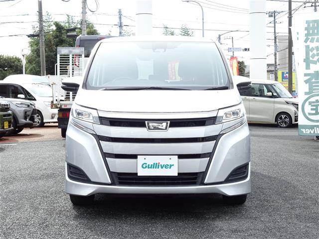 ノア Ｘ　ブレーキサポート　イモビライザー　ＢＴオーディオ　ＳＤ　ＵＳＢポート　アイドリングストッ　ＤＶＤ再生可　デュアルエアコン　クルーズＣ　バックモニタ－　地デジＴＶ　ＬＥＤランプ　オートエアコン　ＥＳＣ（2枚目）