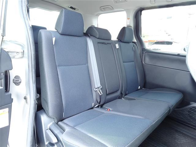 ノア Ｘ　ブレーキサポート　イモビライザー　ＢＴオーディオ　ＳＤ　ＵＳＢポート　アイドリングストッ　ＤＶＤ再生可　デュアルエアコン　クルーズＣ　バックモニタ－　地デジＴＶ　ＬＥＤランプ　オートエアコン　ＥＳＣ（16枚目）