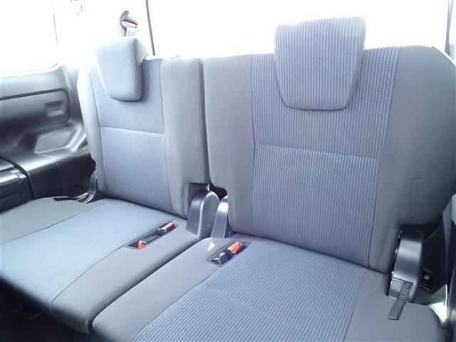 ノア Ｘ　ブレーキサポート　イモビライザー　ＢＴオーディオ　ＳＤ　ＵＳＢポート　アイドリングストッ　ＤＶＤ再生可　デュアルエアコン　クルーズＣ　バックモニタ－　地デジＴＶ　ＬＥＤランプ　オートエアコン　ＥＳＣ（18枚目）