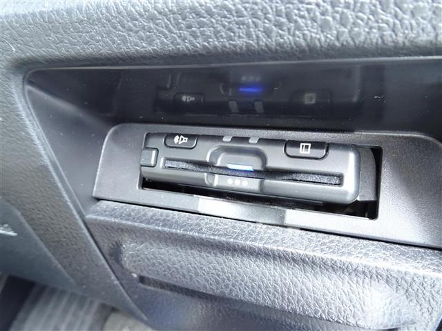 ノア Ｘ　ブレーキサポート　イモビライザー　ＢＴオーディオ　ＳＤ　ＵＳＢポート　アイドリングストッ　ＤＶＤ再生可　デュアルエアコン　クルーズＣ　バックモニタ－　地デジＴＶ　ＬＥＤランプ　オートエアコン　ＥＳＣ（23枚目）