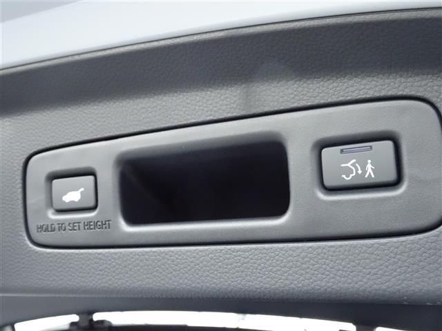 ヴェゼル ｅ：ＨＥＶ　Ｚ・ＰＬａＹパッケージ　ブルートゥース　アイドリングストップ　ワンオーナー　ＬＥＤヘッド　ＵＳＢ　電動テールゲート　衝突被害軽減システム　リヤカメラ　フルセグテレビ　横滑り防止装置　オートライト　シートヒーター　スマートキー（23枚目）