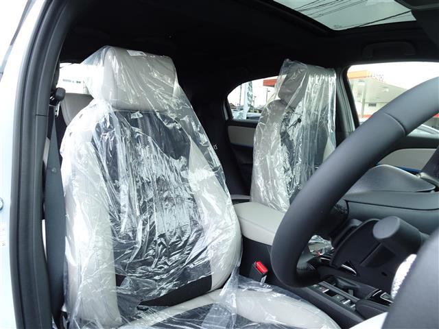 ヴェゼル ｅ：ＨＥＶ　Ｚ・ＰＬａＹパッケージ　ブルートゥース　アイドリングストップ　ワンオーナー　ＬＥＤヘッド　ＵＳＢ　電動テールゲート　衝突被害軽減システム　リヤカメラ　フルセグテレビ　横滑り防止装置　オートライト　シートヒーター　スマートキー（29枚目）