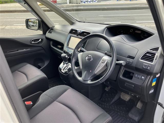 セレナ ハイウェイスター S-ハイブリッド Vセレクション BTオーディオ 地デジTV リアエアコン 横滑防止 助手席エアバッグ DVD再生 Bカメ 三列シート HDDナビ オートエアコン キーレス パワーステアリング ABS ETC パワーウィンドウ(8枚目)