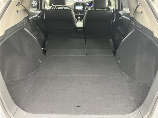 シャトル ハイブリッドXスタイルエディション 地デジ オートエアコン サイドエアバック クルコン オートライト LEDヘッド パワーステアリング ナビTV ETC ABS パワーウインドウ キーレスエントリー エアバッグ スマートキ バックモニタ(12枚目)