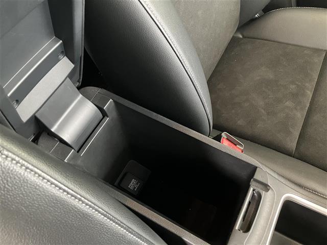 シャトル ハイブリッドXスタイルエディション 地デジ オートエアコン サイドエアバック クルコン オートライト LEDヘッド パワーステアリング ナビTV ETC ABS パワーウインドウ キーレスエントリー エアバッグ スマートキ バックモニタ(31枚目)