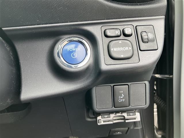 アクア Ｓ　スマートキープッシュスタート　ＢＬＵＥＴＯＯＴＨ　キーレスエントリ　オートライト　ナビ＆ＴＶ　オートエアコン　デュアルエアバック　ＥＳＣ　パワーウィンドウ　ＥＴＣ　ＳＲＳ　ワンセグＴＶ　ＡＢＳ（5枚目）