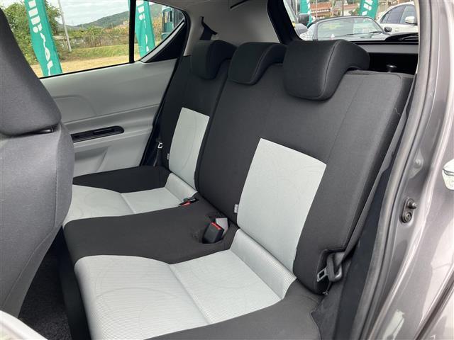 アクア Ｓ　スマートキープッシュスタート　ＢＬＵＥＴＯＯＴＨ　キーレスエントリ　オートライト　ナビ＆ＴＶ　オートエアコン　デュアルエアバック　ＥＳＣ　パワーウィンドウ　ＥＴＣ　ＳＲＳ　ワンセグＴＶ　ＡＢＳ（15枚目）