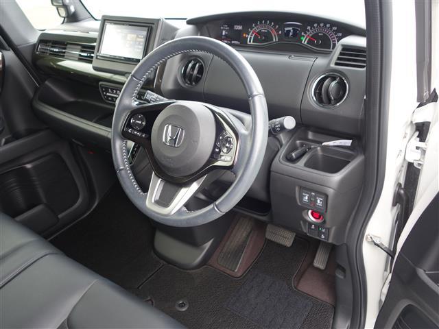 Ｎ－ＢＯＸカスタム Ｇ・Ｌターボホンダセンシング　フルセ　両側ＰＷスライドドア　ＡＨＢ　車線逸脱　Ｂモニタ　Ｉストップ　ＢＬＵＥＴＯＯＴＨ　レーダークルーズ　セキュリティー　ＵＳＢ接続　ＳＤ　ナビＴＶ　キーレスエントリー　ＶＳＡ　ベンチＳ　ＰＷ　ＰＳ（3枚目）