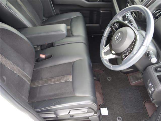 Ｎ－ＢＯＸカスタム Ｇ・Ｌターボホンダセンシング　フルセ　両側ＰＷスライドドア　ＡＨＢ　車線逸脱　Ｂモニタ　Ｉストップ　ＢＬＵＥＴＯＯＴＨ　レーダークルーズ　セキュリティー　ＵＳＢ接続　ＳＤ　ナビＴＶ　キーレスエントリー　ＶＳＡ　ベンチＳ　ＰＷ　ＰＳ（14枚目）