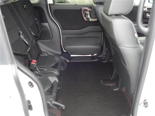 Ｎ－ＢＯＸカスタム Ｇ・Ｌターボホンダセンシング　フルセ　両側ＰＷスライドドア　ＡＨＢ　車線逸脱　Ｂモニタ　Ｉストップ　ＢＬＵＥＴＯＯＴＨ　レーダークルーズ　セキュリティー　ＵＳＢ接続　ＳＤ　ナビＴＶ　キーレスエントリー　ＶＳＡ　ベンチＳ　ＰＷ　ＰＳ（18枚目）