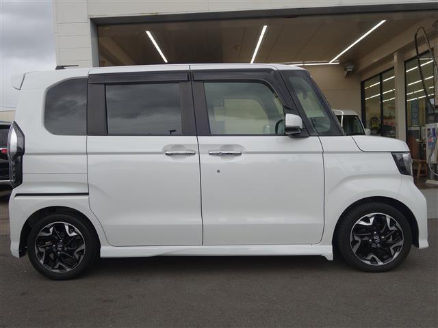 Ｎ－ＢＯＸカスタム Ｇ・Ｌターボホンダセンシング　フルセ　両側ＰＷスライドドア　ＡＨＢ　車線逸脱　Ｂモニタ　Ｉストップ　ＢＬＵＥＴＯＯＴＨ　レーダークルーズ　セキュリティー　ＵＳＢ接続　ＳＤ　ナビＴＶ　キーレスエントリー　ＶＳＡ　ベンチＳ　ＰＷ　ＰＳ（25枚目）