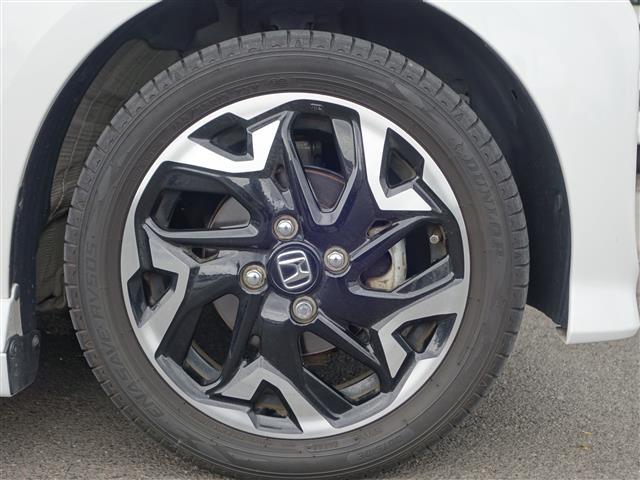 Ｎ－ＢＯＸカスタム Ｇ・Ｌターボホンダセンシング　フルセ　両側ＰＷスライドドア　ＡＨＢ　車線逸脱　Ｂモニタ　Ｉストップ　ＢＬＵＥＴＯＯＴＨ　レーダークルーズ　セキュリティー　ＵＳＢ接続　ＳＤ　ナビＴＶ　キーレスエントリー　ＶＳＡ　ベンチＳ　ＰＷ　ＰＳ（28枚目）