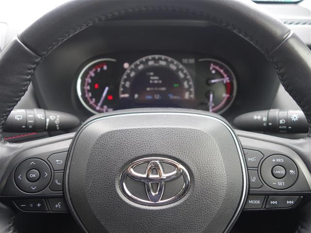 RAV4 アドベンチャー オフロードパッケージ 黒革シート BT接続 レーダーC AHB パワーウインドウ AAC キーフリー LEDランプ スマートキ ミュージックプレイヤー接続可 横滑り防止装置 アイドリングストップ ABS 盗難防止装置 PS(3枚目)