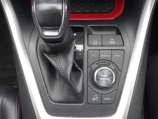 RAV4 アドベンチャー オフロードパッケージ 黒革シート BT接続 レーダーC AHB パワーウインドウ AAC キーフリー LEDランプ スマートキ ミュージックプレイヤー接続可 横滑り防止装置 アイドリングストップ ABS 盗難防止装置 PS(9枚目)