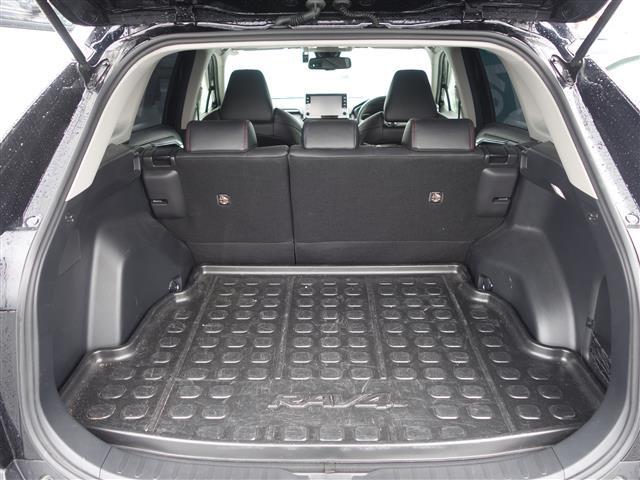 RAV4 アドベンチャー オフロードパッケージ 黒革シート BT接続 レーダーC AHB パワーウインドウ AAC キーフリー LEDランプ スマートキ ミュージックプレイヤー接続可 横滑り防止装置 アイドリングストップ ABS 盗難防止装置 PS(17枚目)