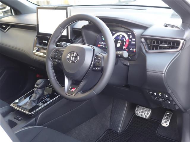 カローラクロス GRスポーツ(10枚目)