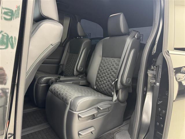 ヴォクシー ハイブリッドS-Z(16枚目)