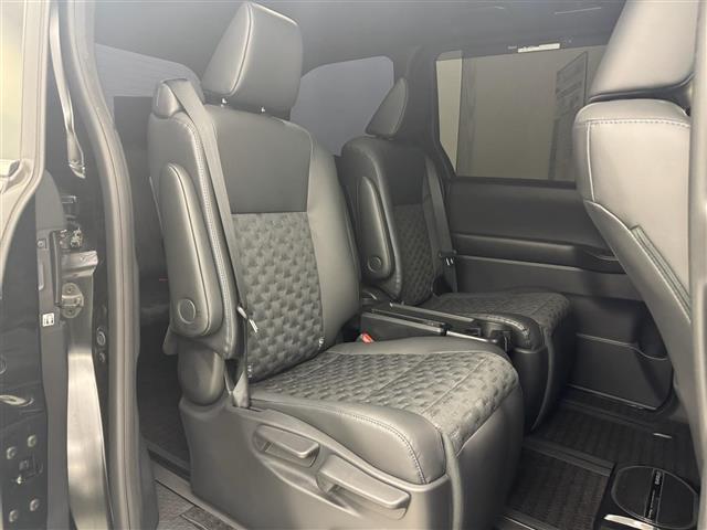 ヴォクシー ハイブリッドS-Z(19枚目)