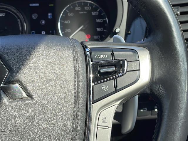 アウトランダーPHEV Gナビパッケージ 純正BT/USB 全周囲カメラ ハーフレザーシート 右前席パワーシート 前席シートヒーター 純正LED 純正フォグ オートライト 純正18インチAW パワーバックドア 革巻ステア クルコン ドラレコ(19枚目)