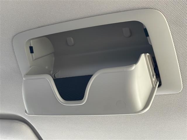 アウトランダーPHEV Gナビパッケージ 純正BT/USB 全周囲カメラ ハーフレザーシート 右前席パワーシート 前席シートヒーター 純正LED 純正フォグ オートライト 純正18インチAW パワーバックドア 革巻ステア クルコン ドラレコ(27枚目)
