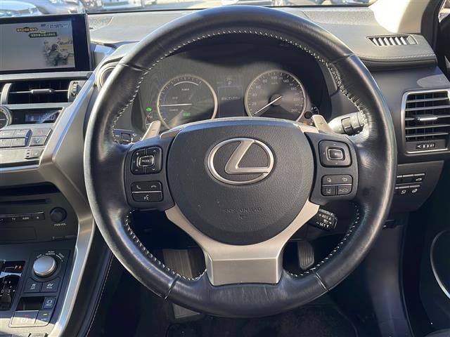 NX NX300h Iパッケージ ワンオーナー パノラマルーフ ブラックレザーシート シートヒーター レーダークルーズコントロール プリクラッシュセーフティシステム メーカー純正ナビ フルセグTV バックカメラ カードキー(2枚目)