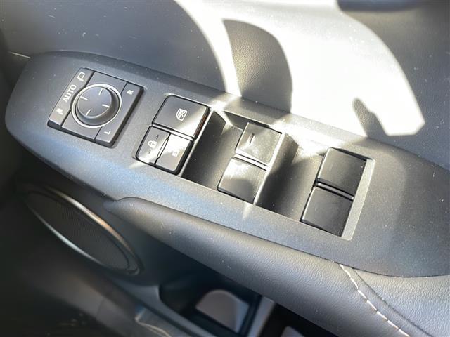 NX NX300h Iパッケージ ワンオーナー パノラマルーフ ブラックレザーシート シートヒーター レーダークルーズコントロール プリクラッシュセーフティシステム メーカー純正ナビ フルセグTV バックカメラ カードキー(21枚目)