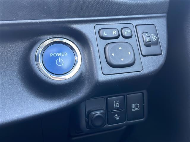 アクア Sスタイルブラック ワンオーナー 社外ナビ フルセグTV Bluetooth バックカメラ スマートキー ステアリングスイッチ プリクラッシュセーフティシステム LEDヘッドランプ オートライト(13枚目)