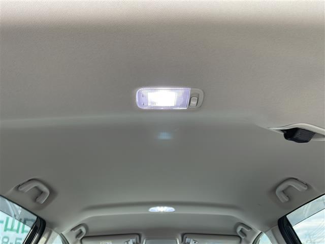 フォレスター アドバンス　純正ナビ／ＤＶＤ／ＳＤ／ＭＳＶ／ＢＴ／ＵＳＢ／フルセグ　Ｆ／Ｓ／Ｂカメラ　黒革　前席パワーシート　全席シートヒーター　純正１８インチＡＷ　純正ＬＥＤ　純正フォグ　オートライト　デジタルインナーミラー（15枚目）