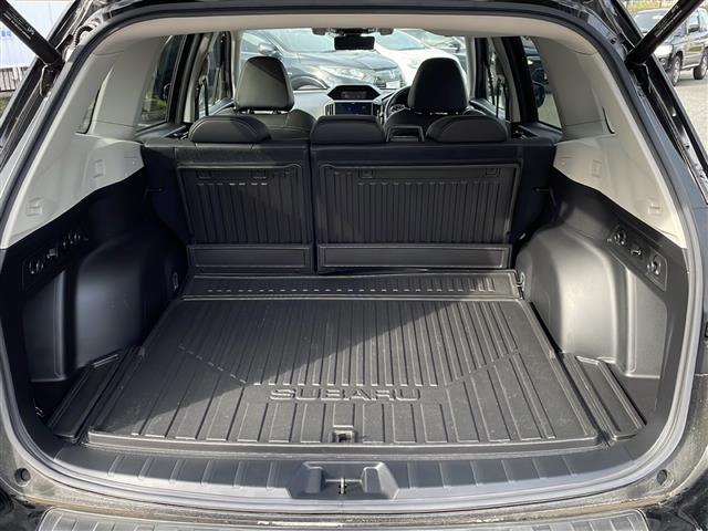 フォレスター アドバンス　純正ナビ／ＤＶＤ／ＳＤ／ＭＳＶ／ＢＴ／ＵＳＢ／フルセグ　Ｆ／Ｓ／Ｂカメラ　黒革　前席パワーシート　全席シートヒーター　純正１８インチＡＷ　純正ＬＥＤ　純正フォグ　オートライト　デジタルインナーミラー（16枚目）