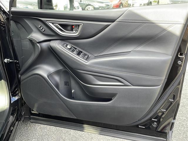 フォレスター アドバンス　純正ナビ／ＤＶＤ／ＳＤ／ＭＳＶ／ＢＴ／ＵＳＢ／フルセグ　Ｆ／Ｓ／Ｂカメラ　黒革　前席パワーシート　全席シートヒーター　純正１８インチＡＷ　純正ＬＥＤ　純正フォグ　オートライト　デジタルインナーミラー（22枚目）