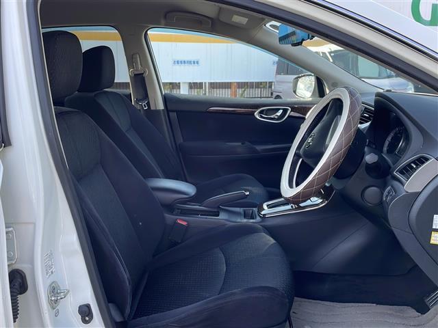 シルフィ Ｇ　純正ナビ／ＣＤ／ＳＤ／フルセグ　Ｂカメラ　純正ＨＩＤ　純正フォグ　オートライト　純正１６インチＡＷ　革巻ステア　横滑り防止　スマートキー　ドラレコ　フロアマット　ドアバイザー　ＥＴＣ（21枚目）