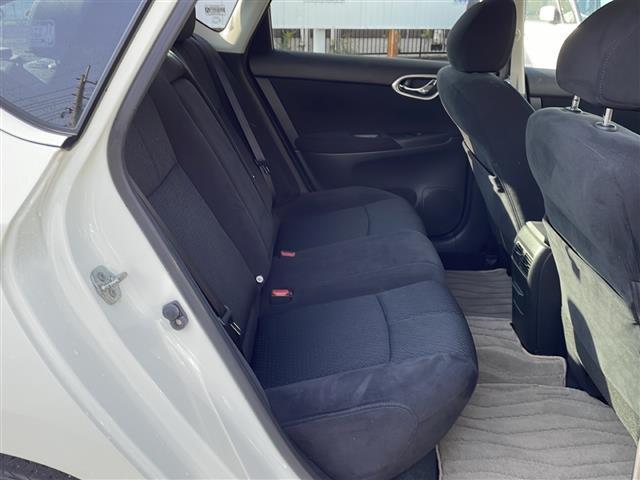 シルフィ Ｇ　純正ナビ／ＣＤ／ＳＤ／フルセグ　Ｂカメラ　純正ＨＩＤ　純正フォグ　オートライト　純正１６インチＡＷ　革巻ステア　横滑り防止　スマートキー　ドラレコ　フロアマット　ドアバイザー　ＥＴＣ（22枚目）