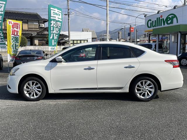 シルフィ Ｇ　純正ナビ／ＣＤ／ＳＤ／フルセグ　Ｂカメラ　純正ＨＩＤ　純正フォグ　オートライト　純正１６インチＡＷ　革巻ステア　横滑り防止　スマートキー　ドラレコ　フロアマット　ドアバイザー　ＥＴＣ（29枚目）