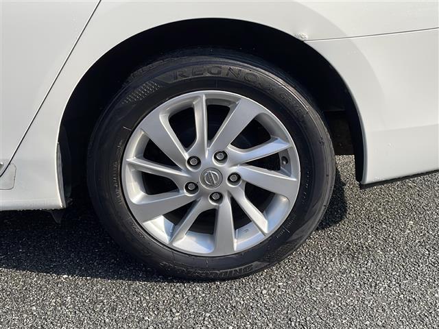 シルフィ Ｇ　純正ナビ／ＣＤ／ＳＤ／フルセグ　Ｂカメラ　純正ＨＩＤ　純正フォグ　オートライト　純正１６インチＡＷ　革巻ステア　横滑り防止　スマートキー　ドラレコ　フロアマット　ドアバイザー　ＥＴＣ（36枚目）