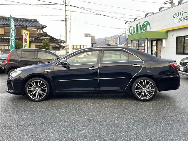 カムリ ハイブリッド　レザーパッケージ　純正ナビ／ＤＶＤ／ＢＤ／ＳＤ／ＭＳＶ／ＢＴ／ＵＳＢ／ＡＵＸ　純正フルセグ　Ｂカメラ　黒革　前席パワーシート　前席シートヒーター　純正ＨＩＤ　純正フォグ　オートライト　社外１８インチＡＷ　革巻ステア（29枚目）