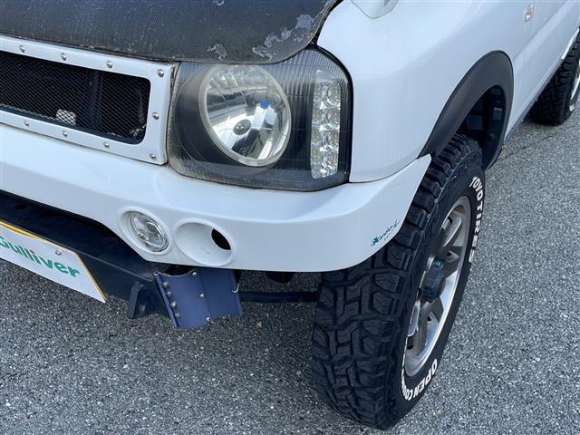 ジムニー ＸＣ　リフトアップ２インチ　社外１６インチＡＷ　社外バンパー　社外ヘッドライト　社外フォグランプ　社外テールランプ　社外カーボンボンネット　社外グリル　社外マフラー　純正キーレス　純正フロアマット（39枚目）