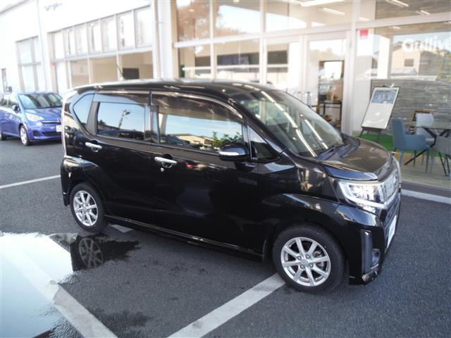 ステラ カスタムＲ　スマートアシスト　Ａライト　ｂｌｕｅｔｏｏｔｈ　１オーナー　キーレス　ＬＥＤヘッドランプ　スマートキー　ＤＶＤ再生　ＥＳＣ　メモリーナビ　ナビＴＶ　パワーウインド　フルオートエアコン　ＡＢＳ　フルセグＴＶ　エアロ（4枚目）