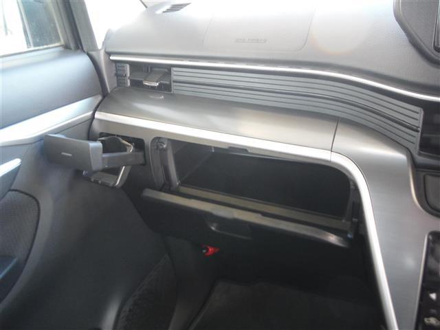 ステラ カスタムＲ　スマートアシスト　Ａライト　ｂｌｕｅｔｏｏｔｈ　１オーナー　キーレス　ＬＥＤヘッドランプ　スマートキー　ＤＶＤ再生　ＥＳＣ　メモリーナビ　ナビＴＶ　パワーウインド　フルオートエアコン　ＡＢＳ　フルセグＴＶ　エアロ（13枚目）