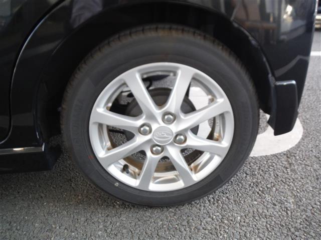 ステラ カスタムＲ　スマートアシスト　Ａライト　ｂｌｕｅｔｏｏｔｈ　１オーナー　キーレス　ＬＥＤヘッドランプ　スマートキー　ＤＶＤ再生　ＥＳＣ　メモリーナビ　ナビＴＶ　パワーウインド　フルオートエアコン　ＡＢＳ　フルセグＴＶ　エアロ（20枚目）