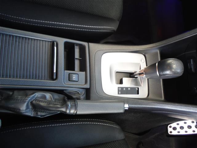 ＸＶ ２．０ｉ－Ｌ　アイサイト　１オナ　ブルートゥース　自動追従　Ｂカメ　ナビテレビ　地デジ　ＡＷＤ　電動パワーシート　ＤＶＤ再生　ＡＵＴＯライト　ＰＷ　ＥＴＣ車載器　パワステ　メモリーナビ　オートエアコン　ＡＢＳ　キーレス（14枚目）