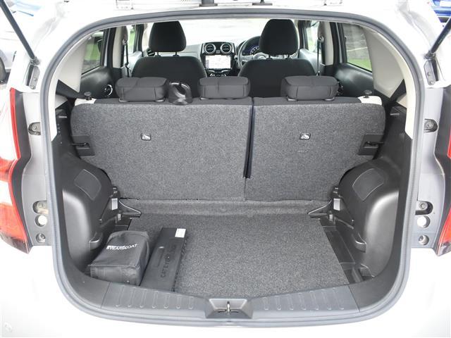 ノート e-パワー X Vセレクション アラウンドカメラ 運転席助手席エアバック Cソナー 寒冷地仕様 エアバッグ 横滑防止 地デジ BT接続 衝突被害軽減装置 Aライト LEDヘッドライト パワーウインドウ DVD ETC スマートキー(20枚目)