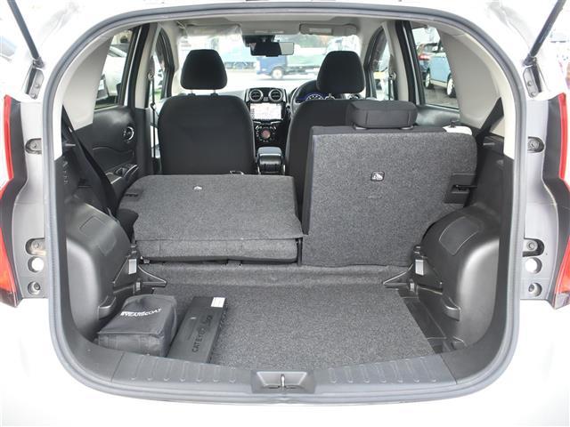 ノート e-パワー X Vセレクション アラウンドカメラ 運転席助手席エアバック Cソナー 寒冷地仕様 エアバッグ 横滑防止 地デジ BT接続 衝突被害軽減装置 Aライト LEDヘッドライト パワーウインドウ DVD ETC スマートキー(21枚目)