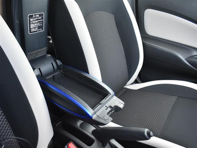 ノート e-パワー X Vセレクション アラウンドカメラ 運転席助手席エアバック Cソナー 寒冷地仕様 エアバッグ 横滑防止 地デジ BT接続 衝突被害軽減装置 Aライト LEDヘッドライト パワーウインドウ DVD ETC スマートキー(34枚目)