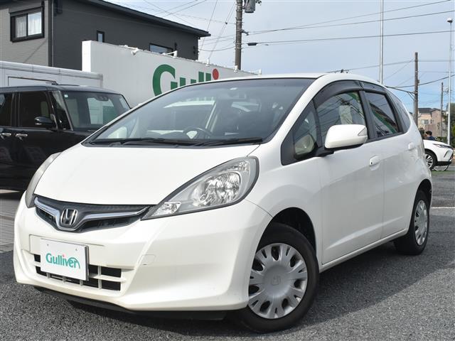 フィット 13G・スマートセレクション ファインスタイル ワンオーナー BTオーディオ 地デジTV ETC ドアバイザー インテリキー キーレス メモリナビ フルオートエアコン 1オーナー パワーウィンドウ 地デジTV ECON ETC オートライト(3枚目)