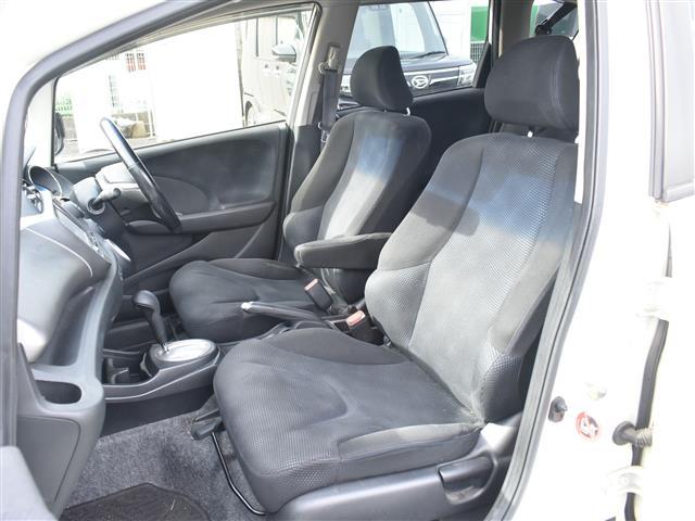 フィット 13G・スマートセレクション ファインスタイル ワンオーナー BTオーディオ 地デジTV ETC ドアバイザー インテリキー キーレス メモリナビ フルオートエアコン 1オーナー パワーウィンドウ 地デジTV ECON ETC オートライト(21枚目)